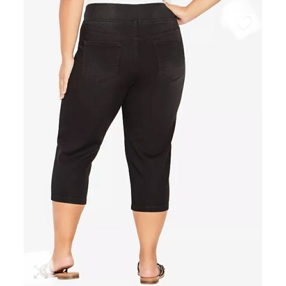 NEW AVENUE Denim Butter crop Jeans Black pull on Size 14 NWT